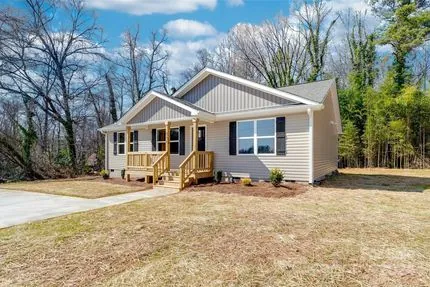 Armstrong Park Rd, Gastonia, North Carolina, front elevation